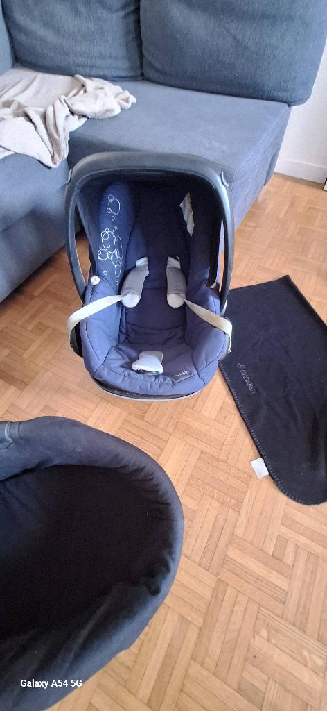 Siege auto Maxicosi + landau, Enfants & Bébés, Poussette combi, Avec siège auto, Quinny, Enlèvement