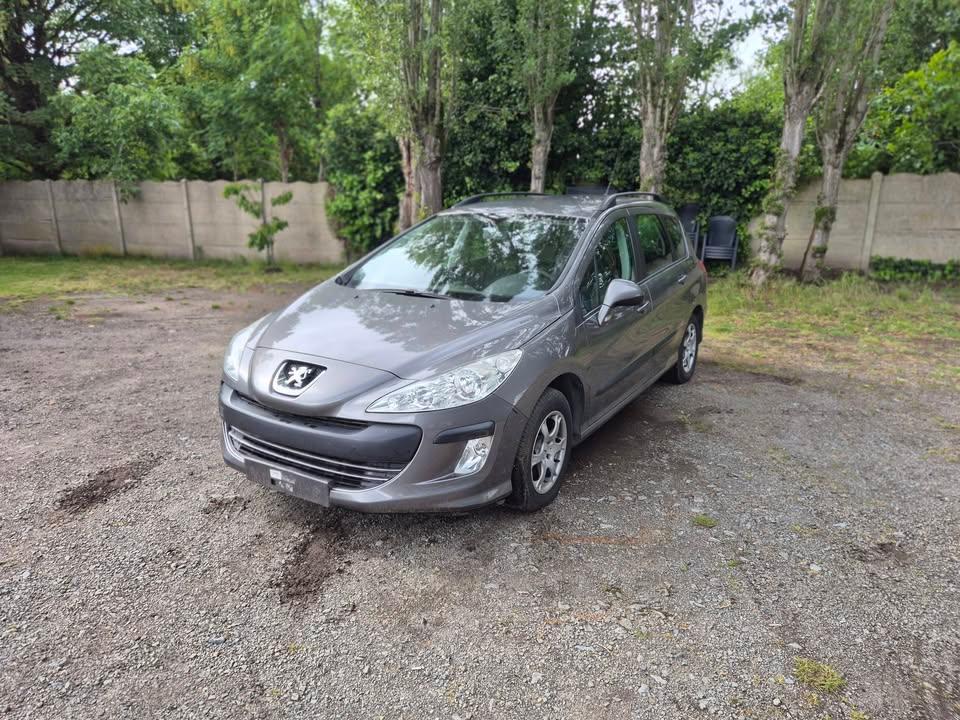 Peugeot 308 1.6 Benzine – Automaat, Automaat, 4 cilinders, Bedrijf, 5 zetels