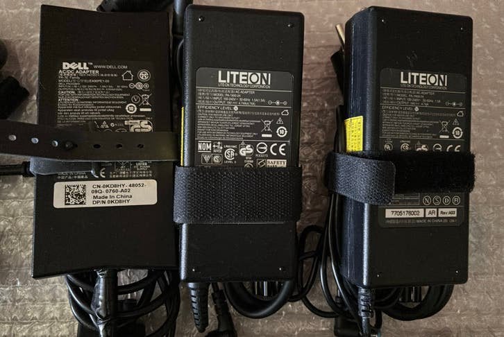 Laptop adapters (alles samen voor 35 euro), Enlèvement ou Envoi, Comme neuf