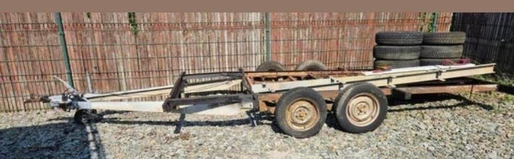 Châssis de caravane double essieux pour faire une remorque., Enlèvement, Utilisé