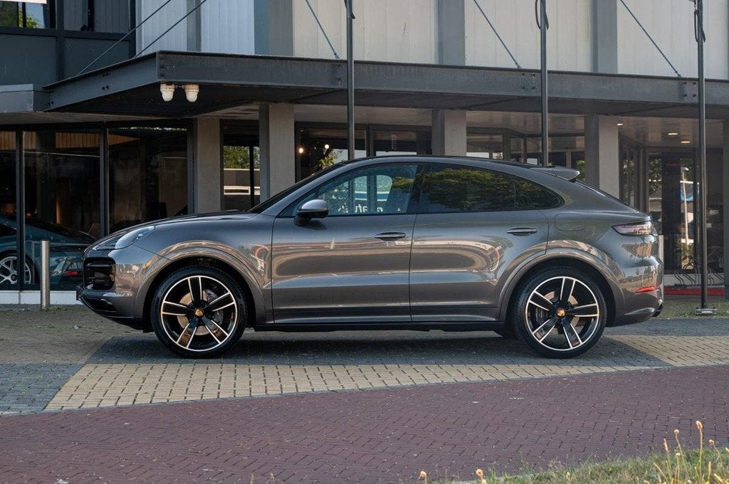Porsche Cayenne Coupé 3.0 E-Hybrid SportDesign (bj 2022), Automaat, 461 pk, Gebruikt, 2995 cc