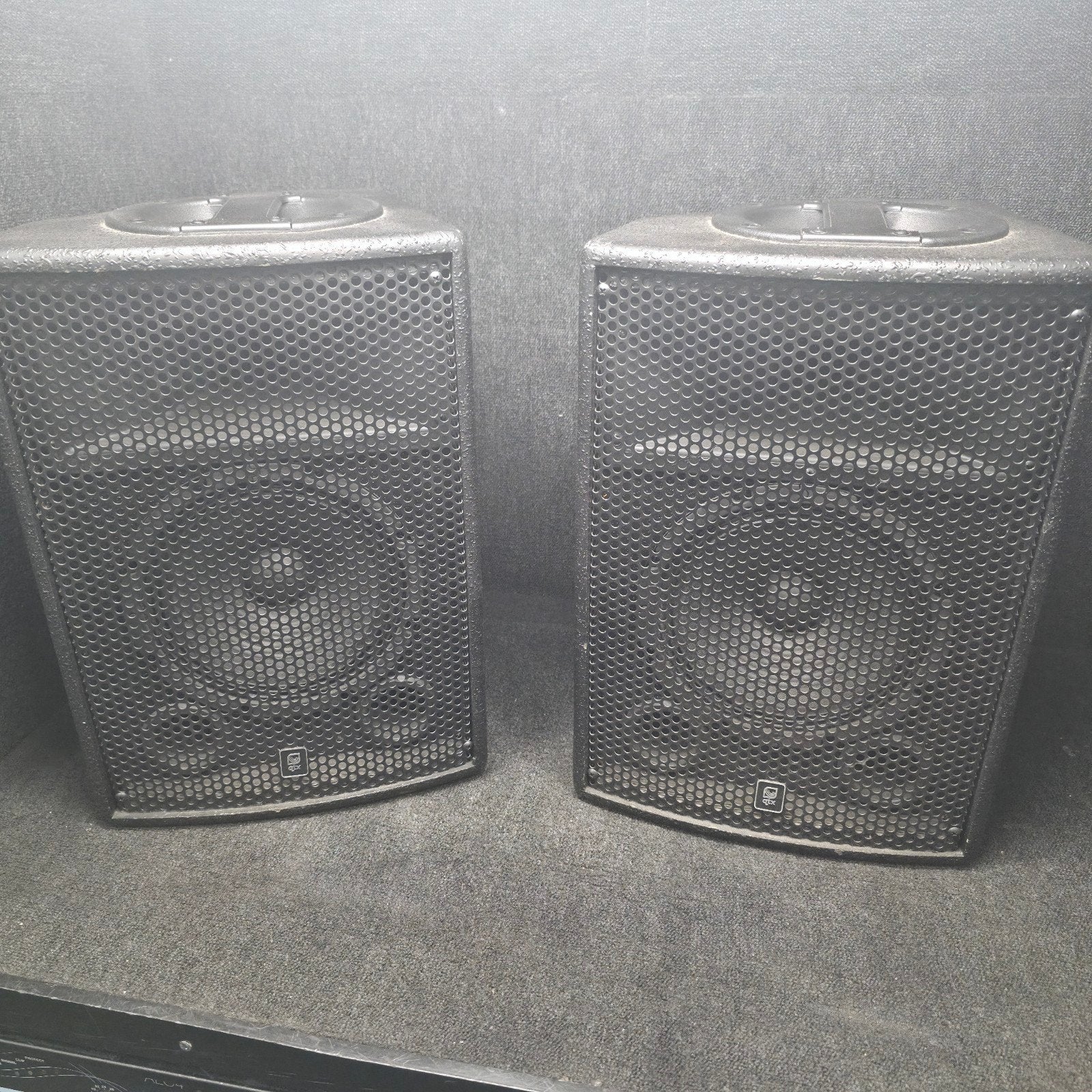 QTX  speakers  8 inch   2x, Ophalen
