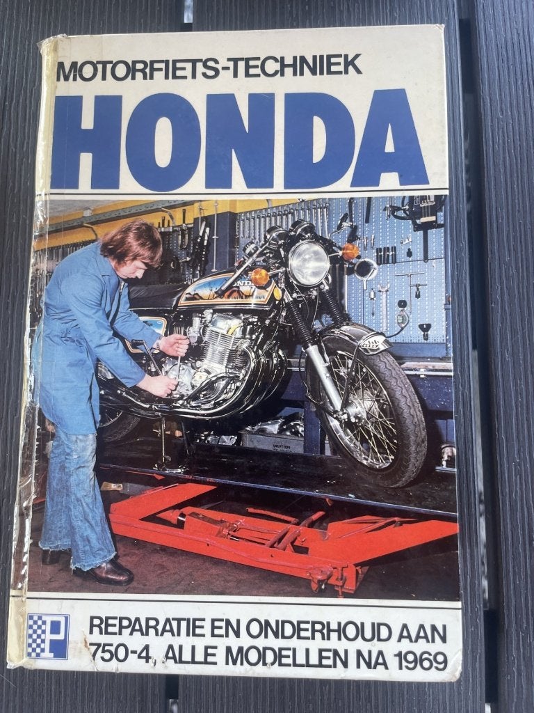 14 verschillende werkplaatshandboeken HONDA;  17,95 euro, Motoren, Ophalen of Verzenden, Honda