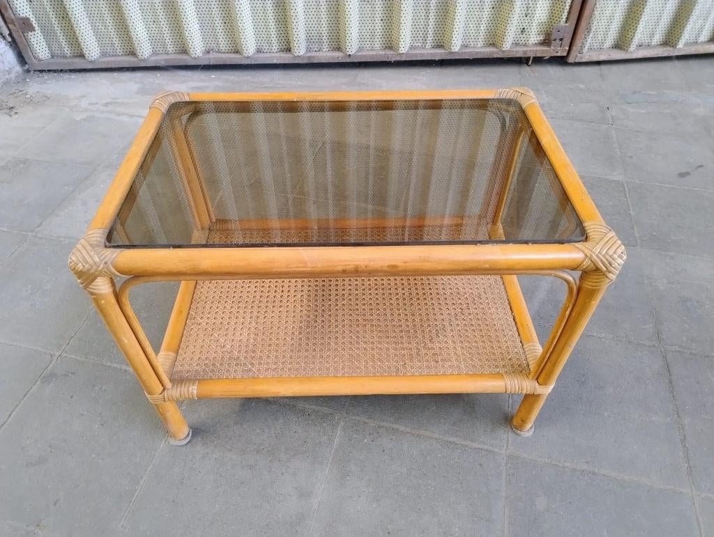 Vintage table en bambou et rotin, Ophalen
