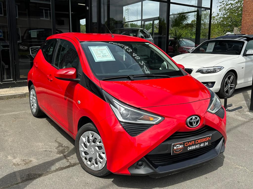 Toyota Aygo 1.0i / 2020 / eu6d / 51.000km / garantie.., Autos, Toyota, Rouge, Euro 6, Entreprise, Boîte manuelle