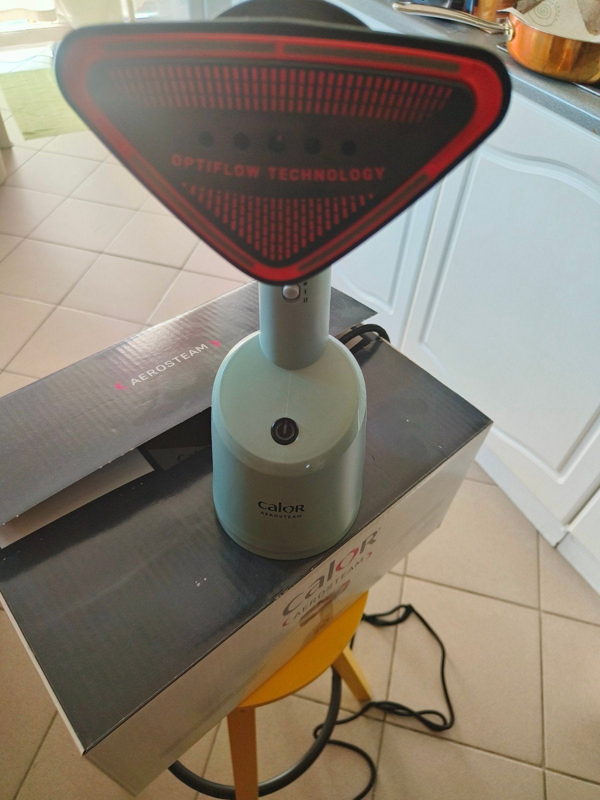 Aerosteam, Electroménager, Vapeurs, Enlèvement, Comme neuf, Défroisseur