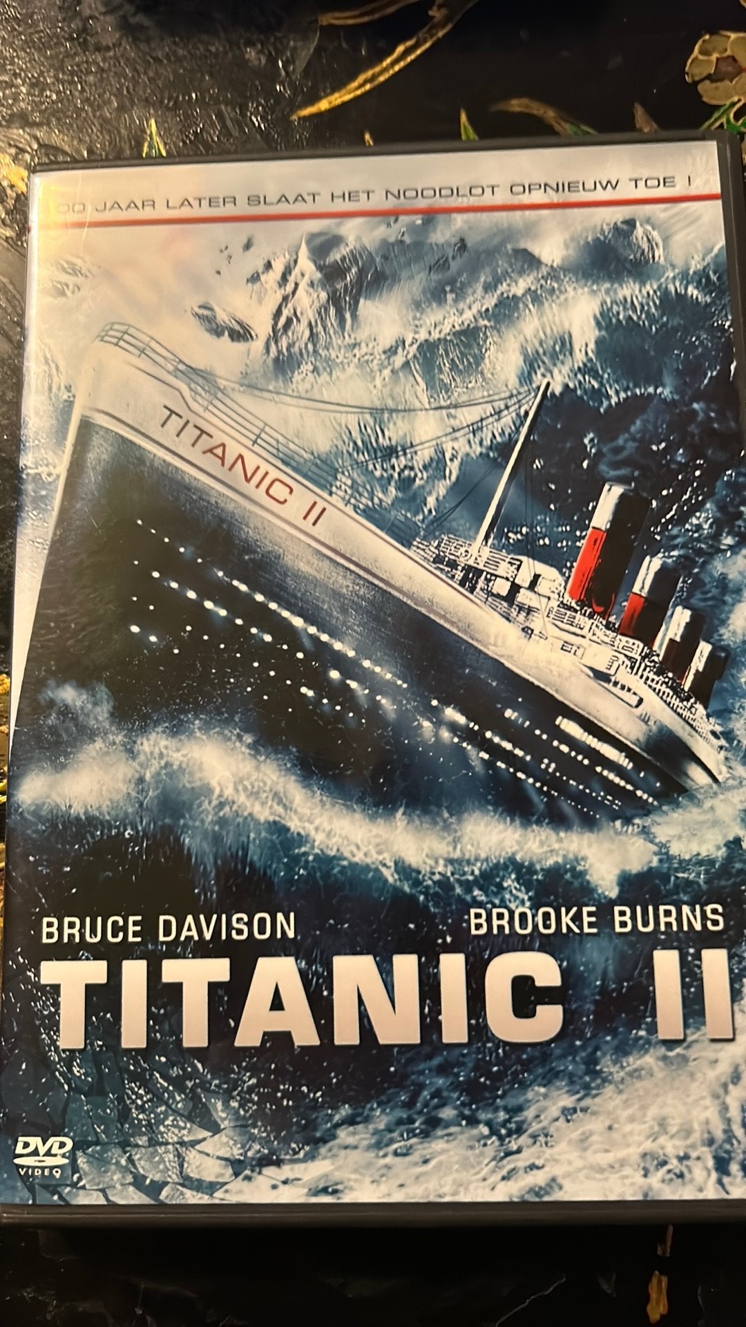 Titanic 2, Ophalen of Verzenden, Zo goed als nieuw