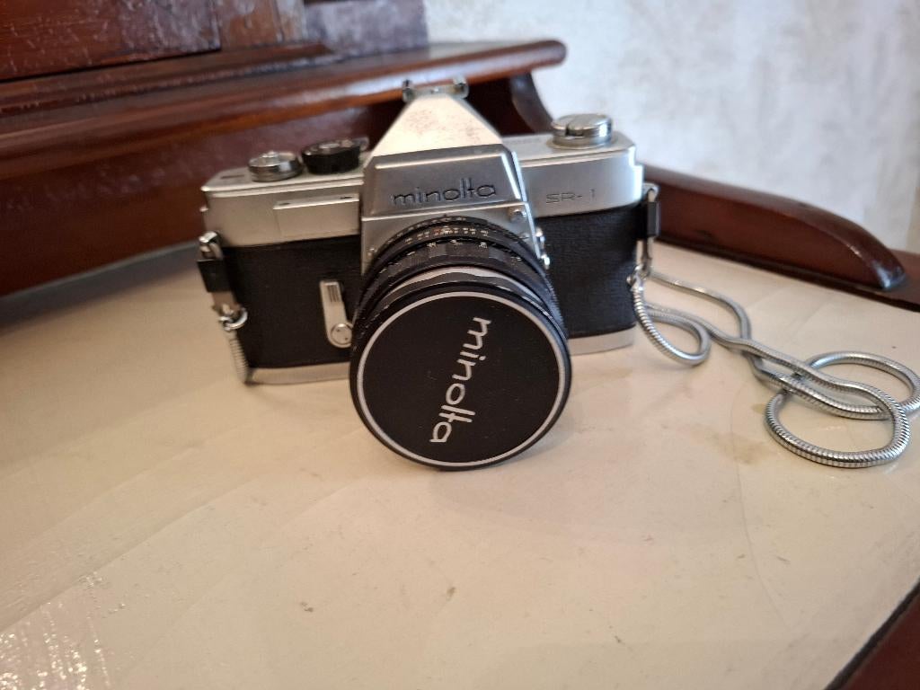 Oud fototoestel Minolta SR-1, Enlèvement, Minolta