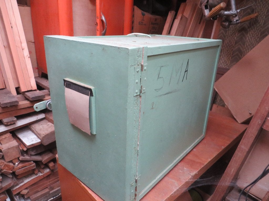 broedkast, Enlèvement, Couveuse