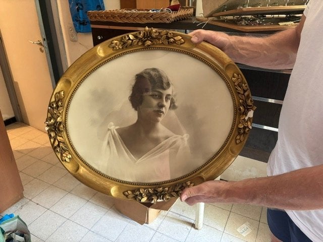Antieke ovale lijst van verguld hout en stucwerk, Ophalen, Portret of Personen, Klassiek, Print