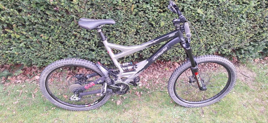 Specialized SX Trail 2008 — Bomber 66 VF — Fox DHX — SRAM X9, Enlèvement