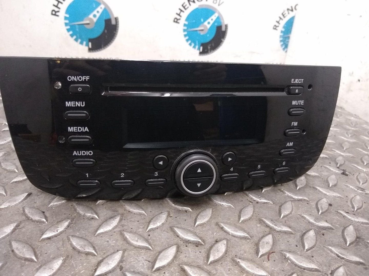 FIAT PUNTO EVO 1.3 M-Jet Dynamic RADIO 2011, Auto-onderdelen, Ophalen of Verzenden, Gebruikt, Stiba lid