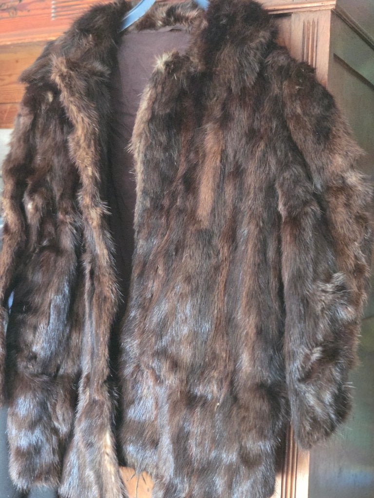 Veste en vrai  fourure couleur brun, Vêtements | Femmes, Vestes | Hiver, Taille 42/44 (L), Autre, Comme neuf, Brun