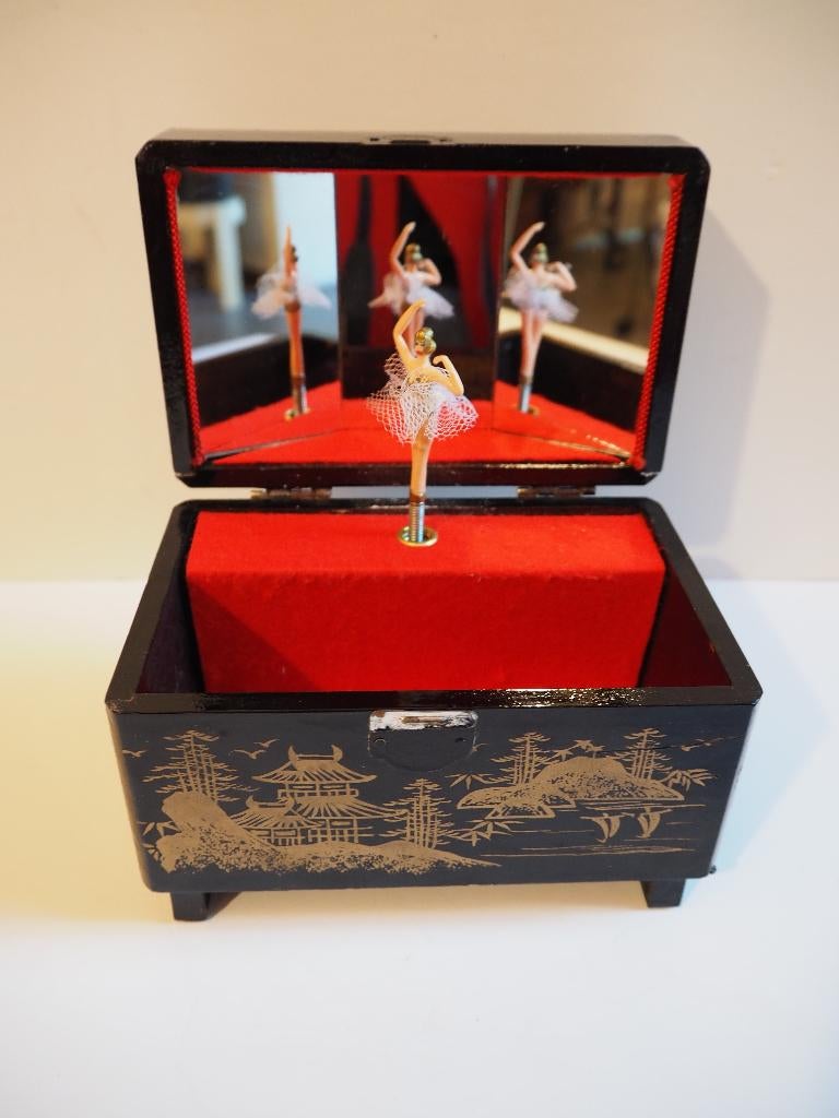 Vintage Japanse juwelendoos, muziekdoos met ballerina, 1960s, Enlèvement