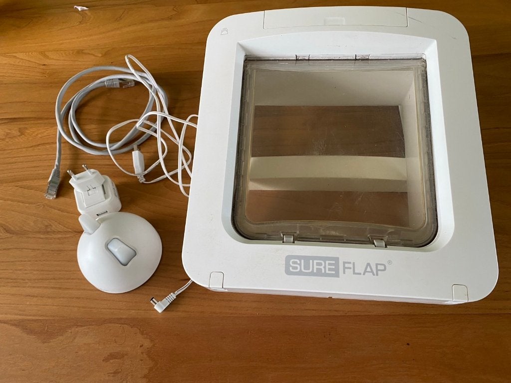 Kattenluik Sureflap compleet met Hub, Dieren en Toebehoren, Ophalen of Verzenden, Gebruikt