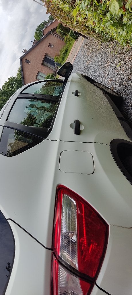 Nissan qashqai, Auto's, Nissan, Voorwielaandrijving, Stof, 4 cilinders, Wit