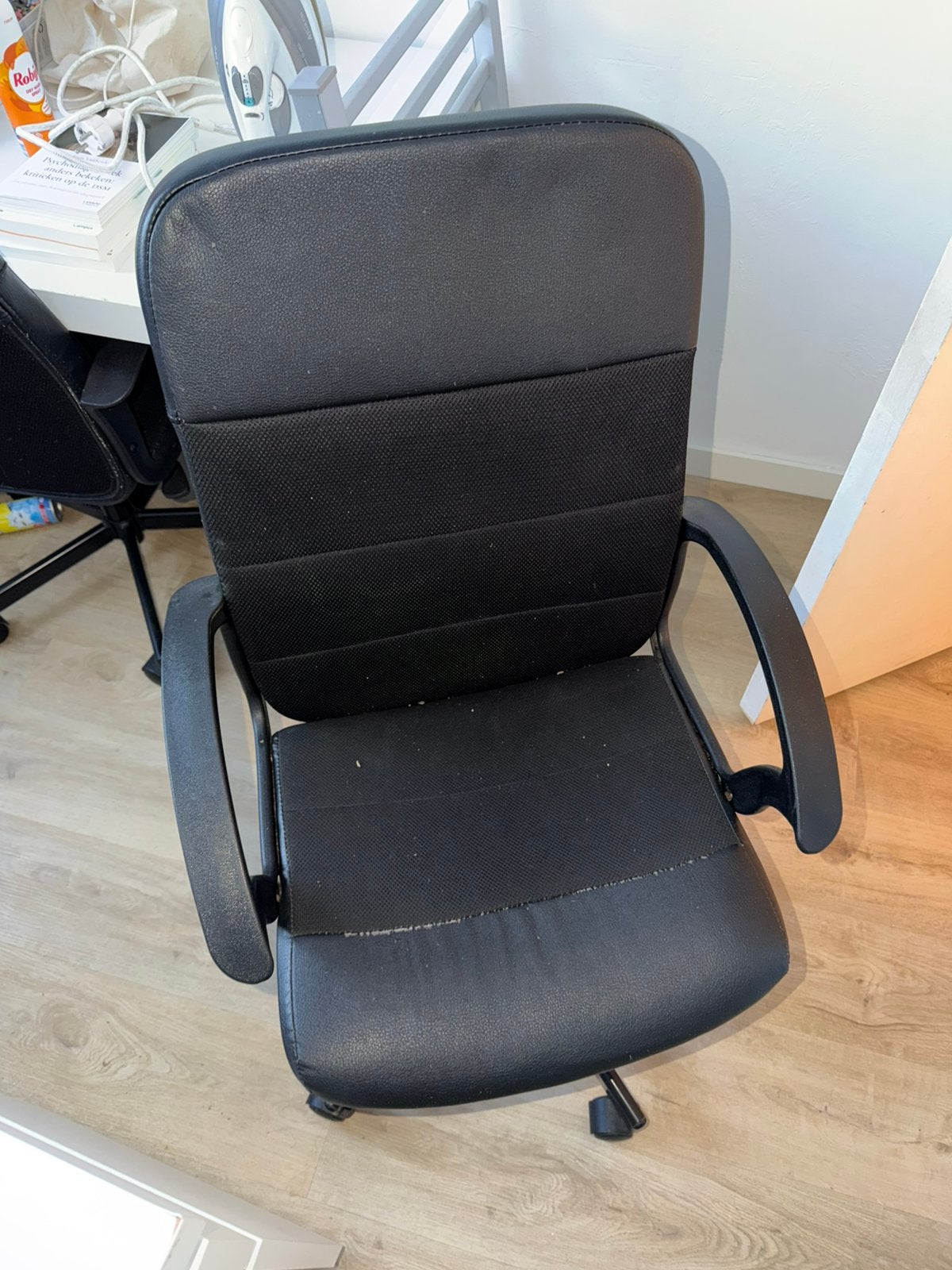 2x bureaustoelen, Ophalen, Gebruikt