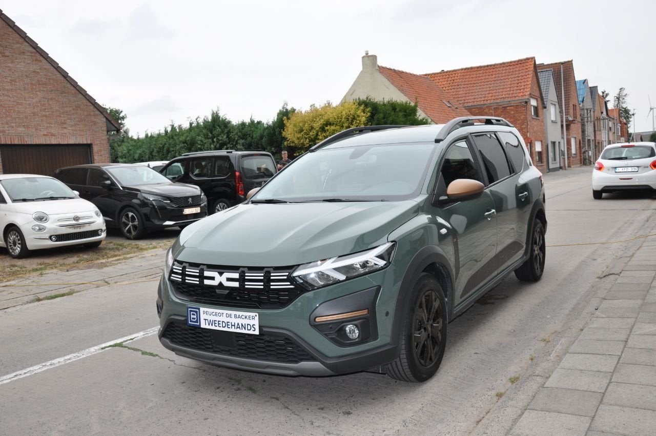 Dacia Jogger Extreme * as new * (bj 2023), Auto's, Dacia, Voorwielaandrijving, Stof, Gebruikt, Euro 6