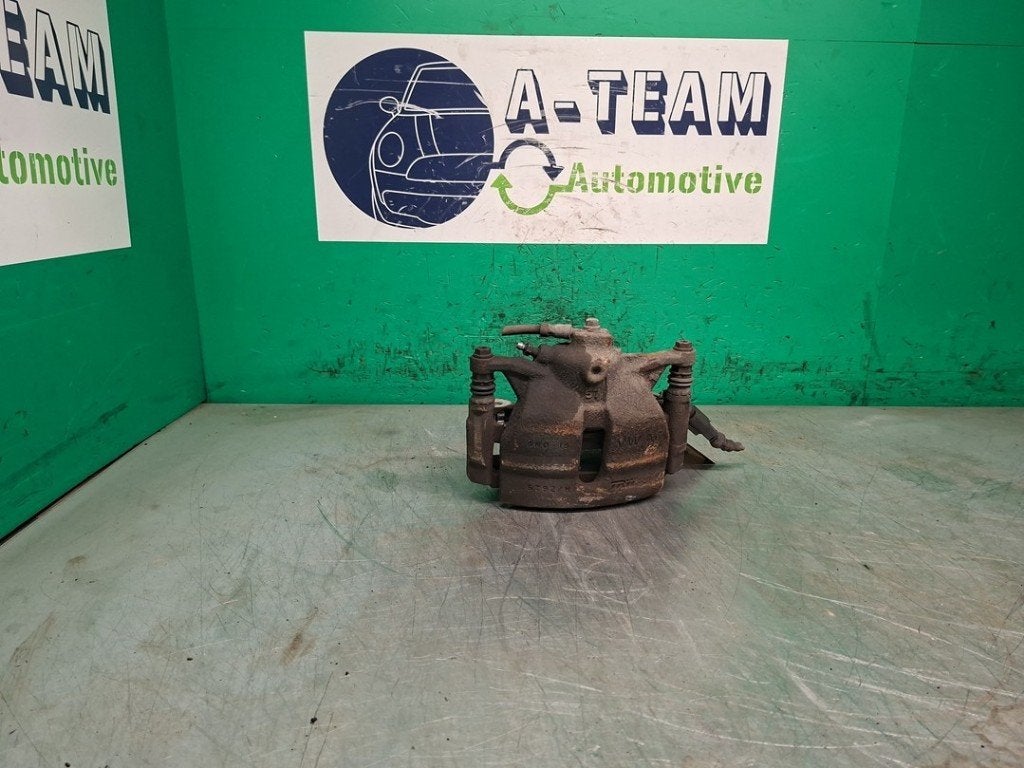 ETRIER DE FREIN AVANT DROIT Volkswagen Golf VII (AUA), Utilisé, Volkswagen