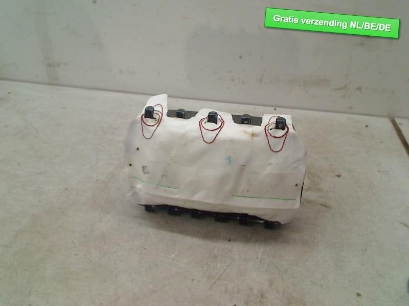 AIRBAG PASSAGER met slangen 500 / 595 / 695 (52054422), Taurusavenue 1
2132 LS  Hoofddorp, NL, Webaccessibility@stellantis.com