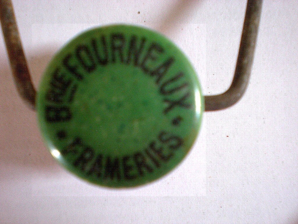 Br  FOURNEAUX à  Frameries:  bouchon de porcelaine, Collections, Enlèvement ou Envoi, Utilisé