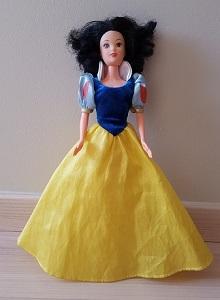 Barbie Disney prinses sneeuwwitje, Kinderen en Baby's, Speelgoed | Poppen, Ophalen of Verzenden, Zo goed als nieuw, Barbie