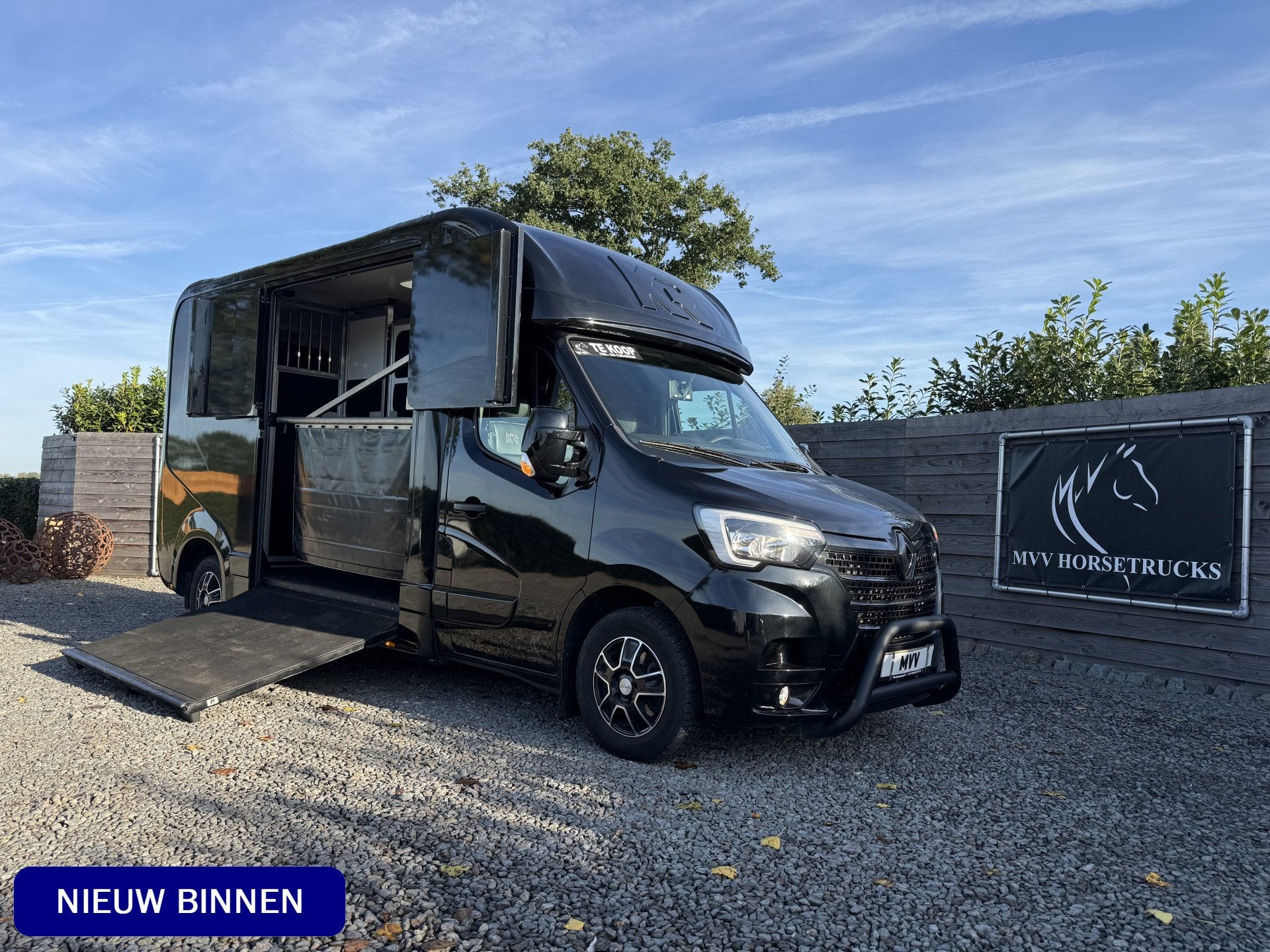 Renault Master | HORSETRUCK | KRISMAR | STALLION 3XL | 2022, Weduwestraat 12
4884MV  WERNHOUT, NL, Paardenwagentje NL | MVV HORSETRUCKS