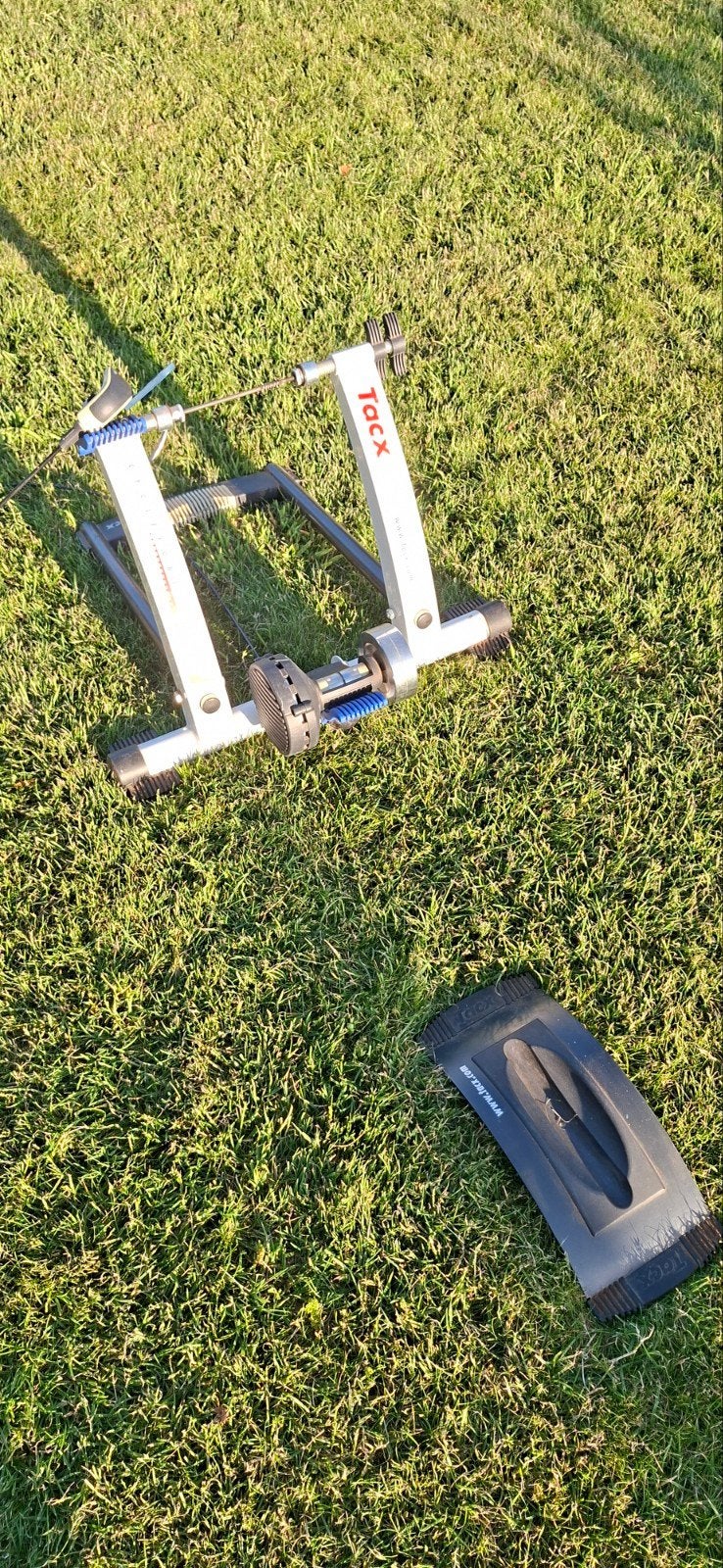 Tacx Sirius Vaste Rol, Enlèvement