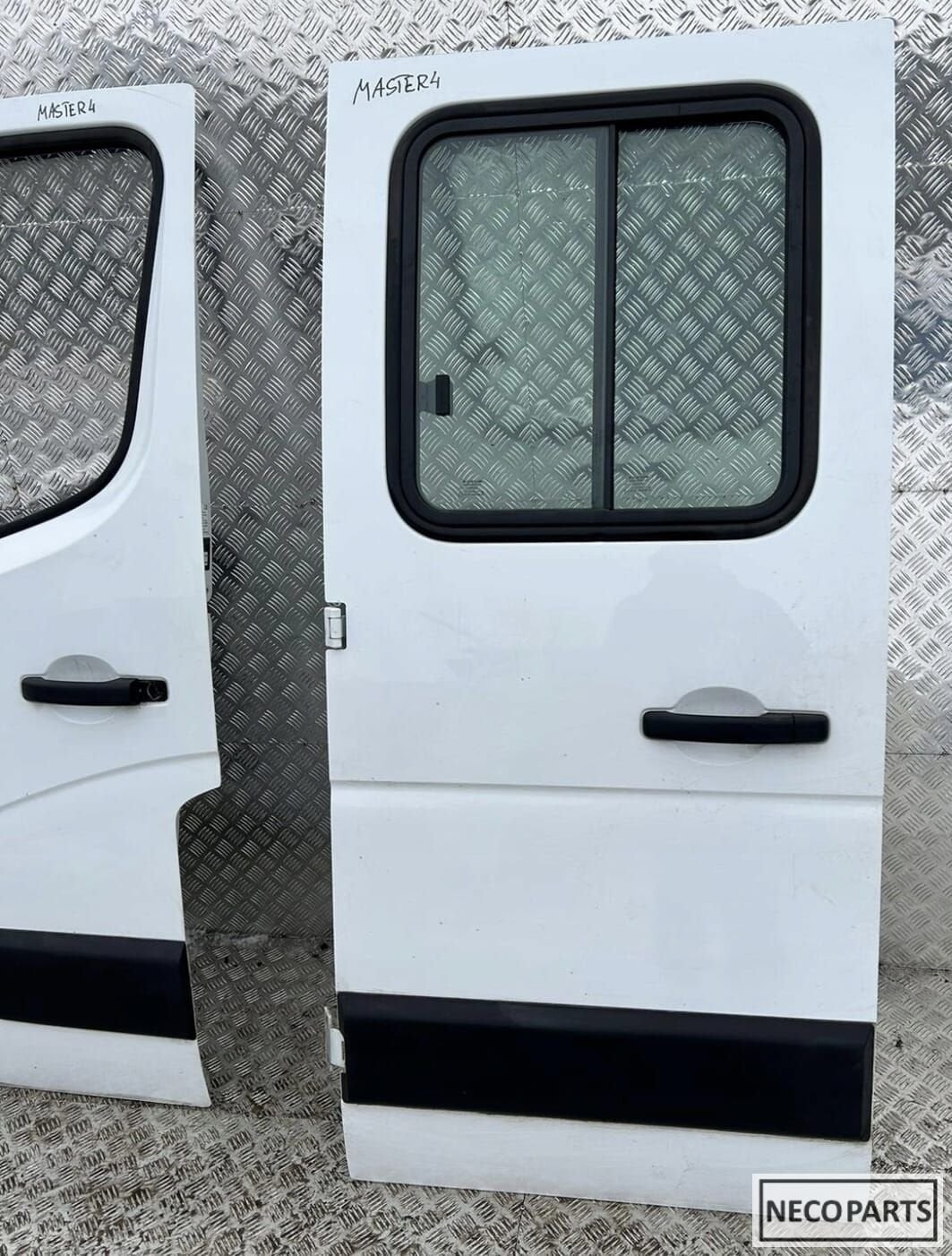 RENAULT DOKA MASTER PORTIER DEUR 2019- ALLES LEVERBAAR, Autos : Pièces & Accessoires, Carrosserie & Tôlerie, Haillon arrière, Renault