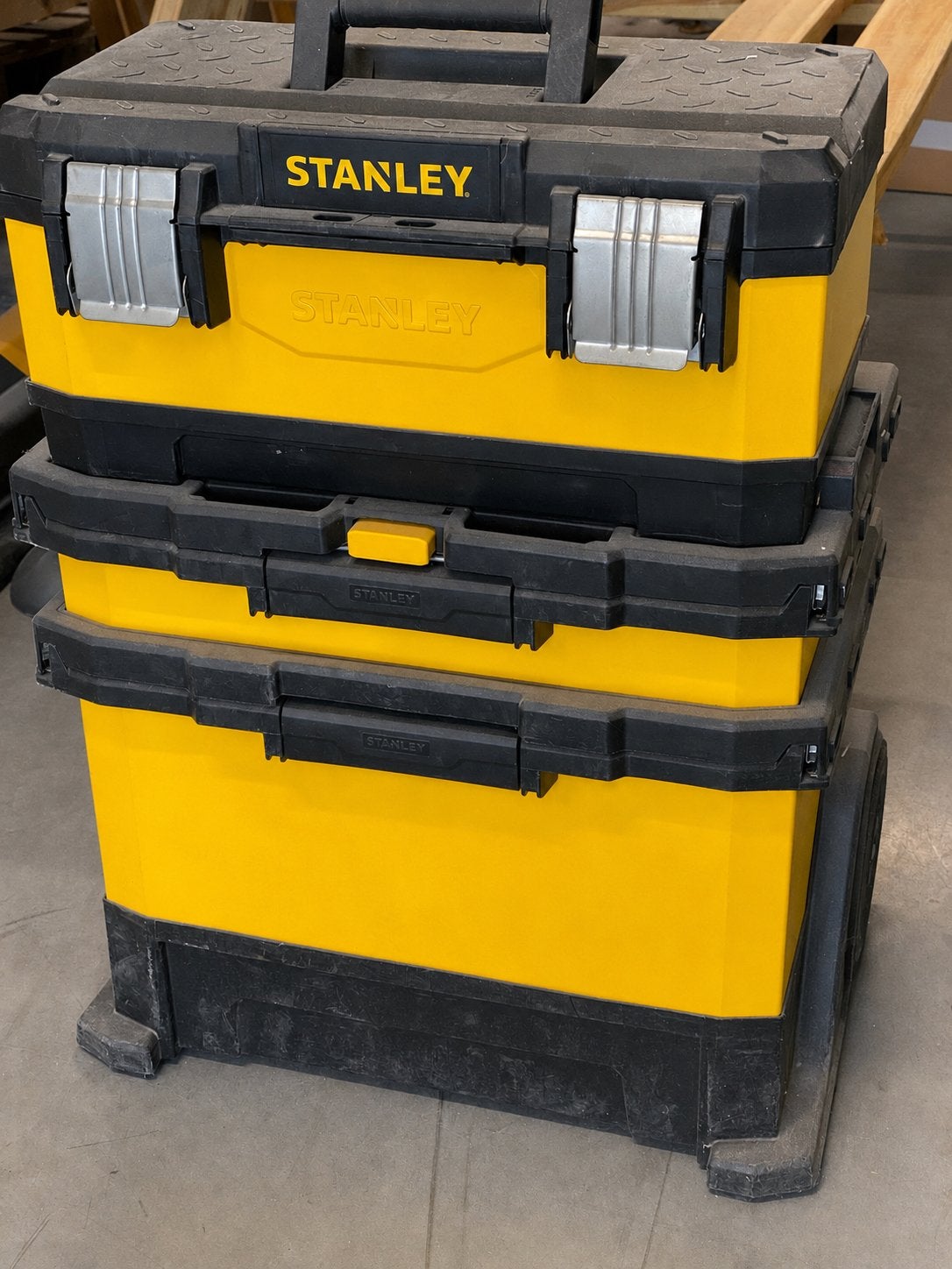 STANLEY FatMax TSTAK gereedschapswagen 3 delig op wielen, Ophalen