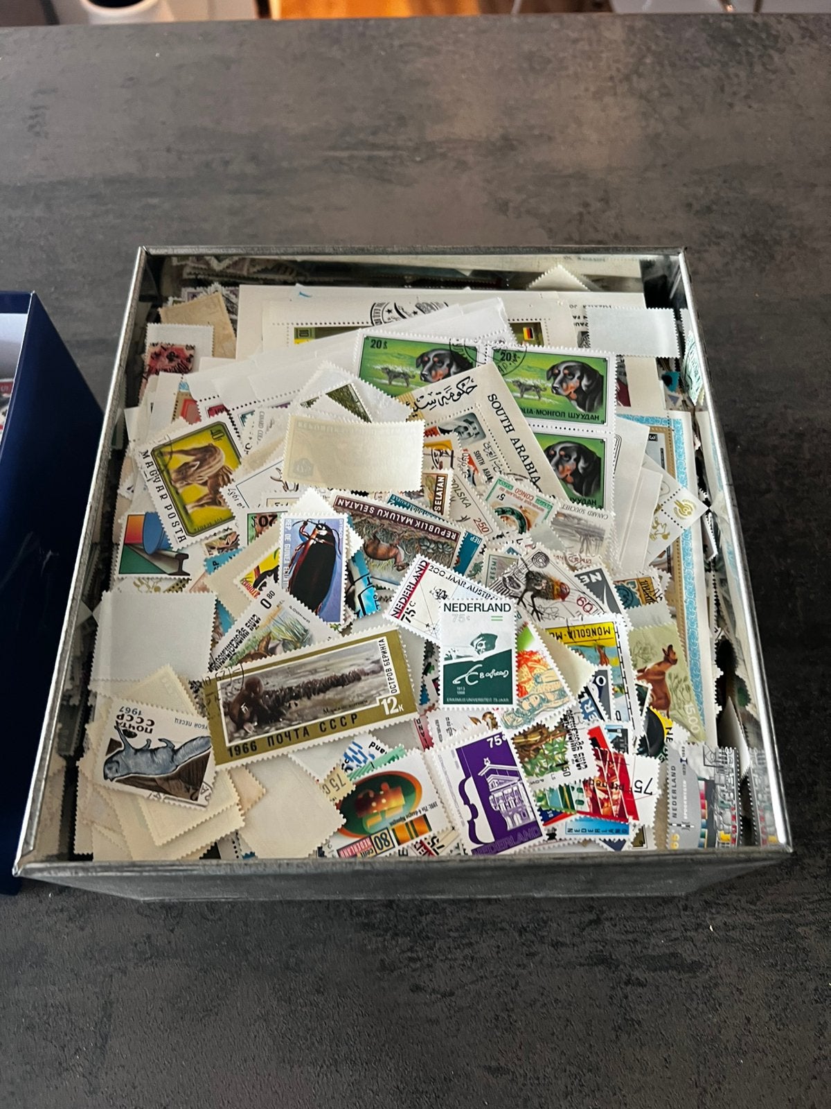 Groot lot postzegels 10000 Belgie - 25000 Wereld, Postzegels en Munten, Ophalen
