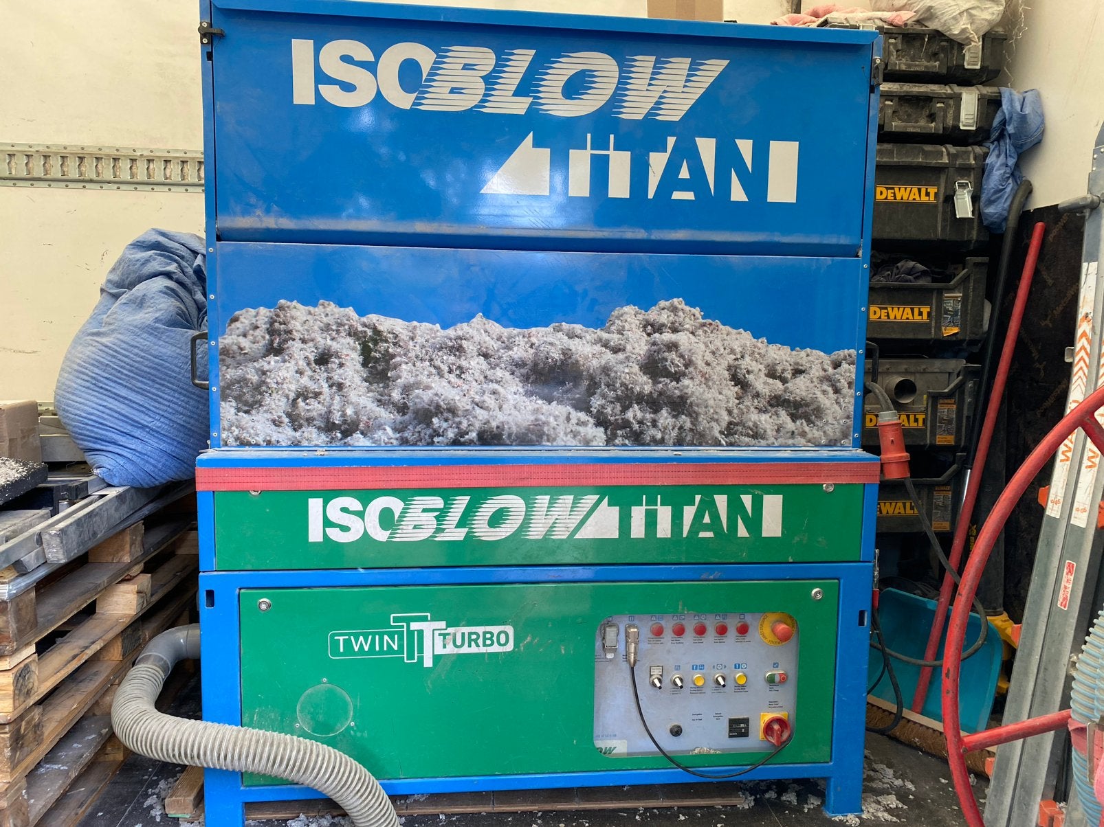 Inblaasmachine titan twin turbo cellulose, Bricolage & Construction, Enlèvement, Utilisé