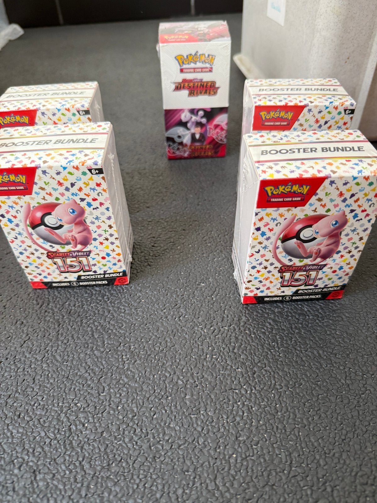 Pokemon DRI EN 151, Ophalen, Zo goed als nieuw, Boosterbox