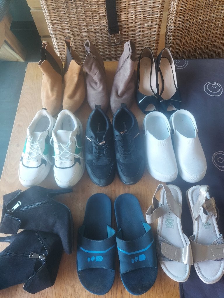 Sandalen, geklede- en sportschoenen,slippers, hakjes 39, Ophalen of Verzenden, Overige typen