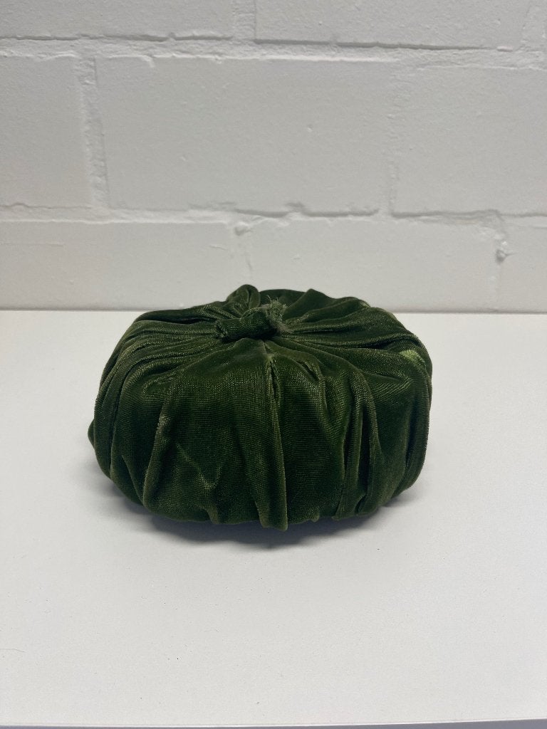 Vintage groene fluwelen dameshoed, toque/tulband, jaren 50, Collections, Enlèvement
