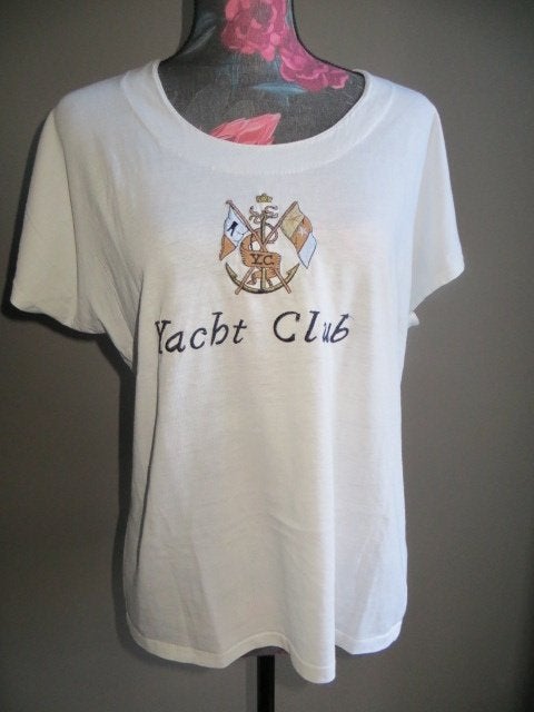 dames T-shirt "yacht Club", Enlèvement ou Envoi, Porté, Blanc, Manches courtes
