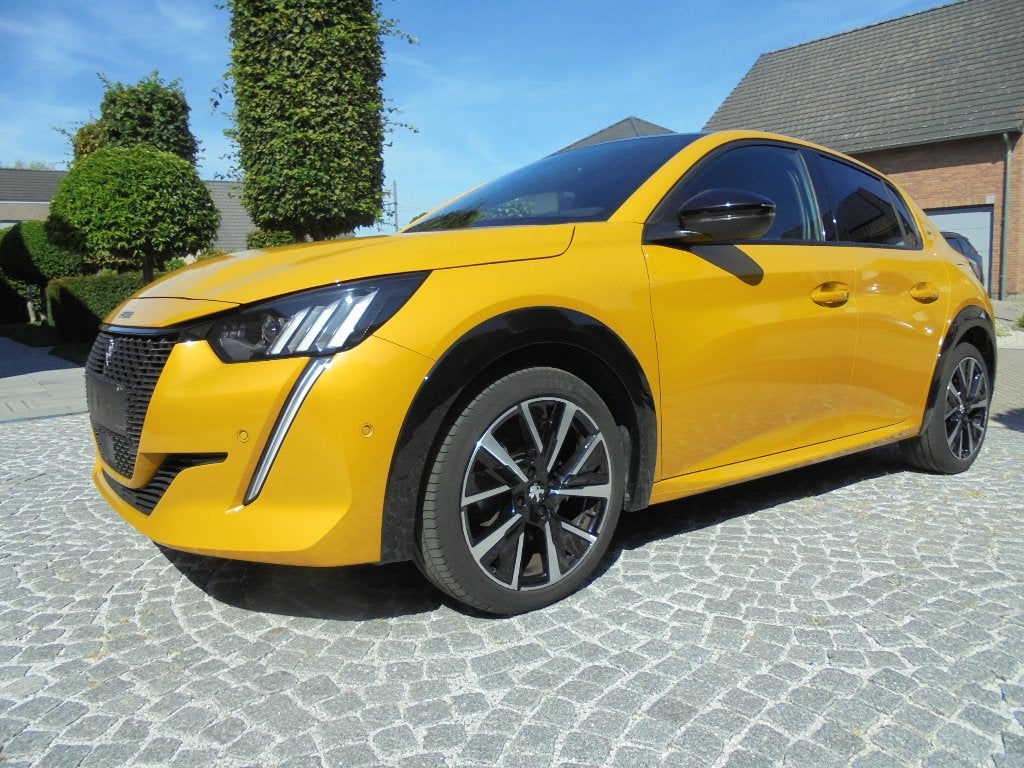 PEUGEOT 208 GT-LINE 100pk/NAVI/PANO/SPORTZETELS/SPORTPAKKET, Auto's, Voorwielaandrijving, 4 zetels, Stof, Euro 6
