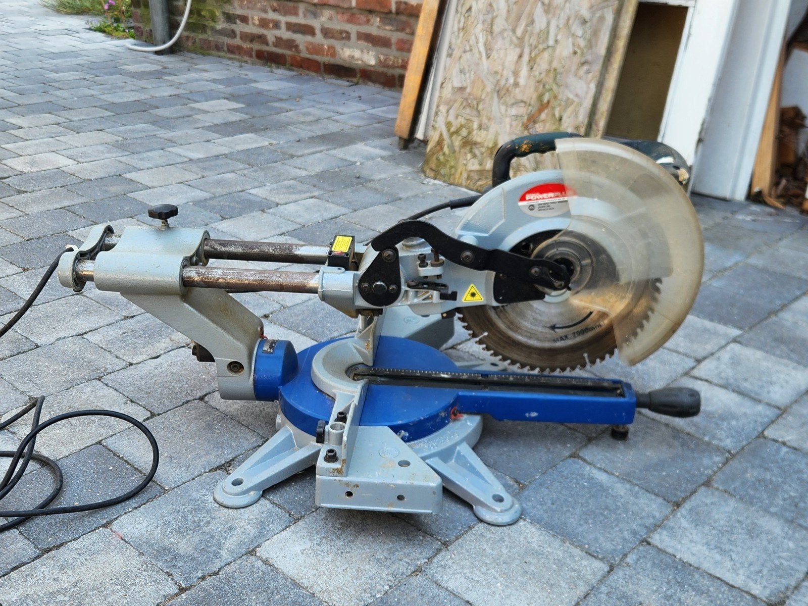 zaag machine verstekzaag, Ophalen, Zo goed als nieuw