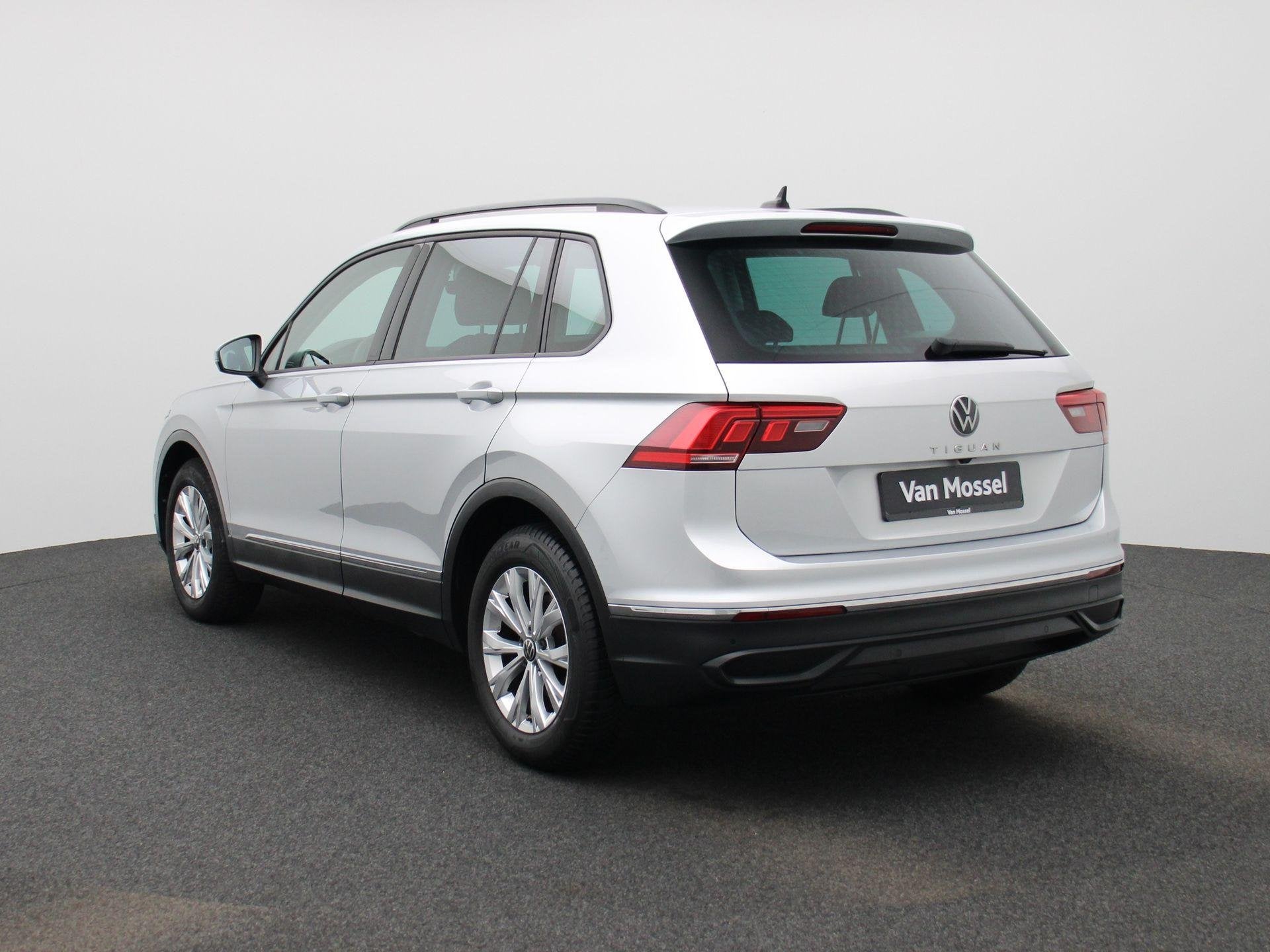 Volkswagen Tiguan 2.0 TDI Life, Argent ou Gris, Entreprise, 2000 kg, Boîte manuelle
