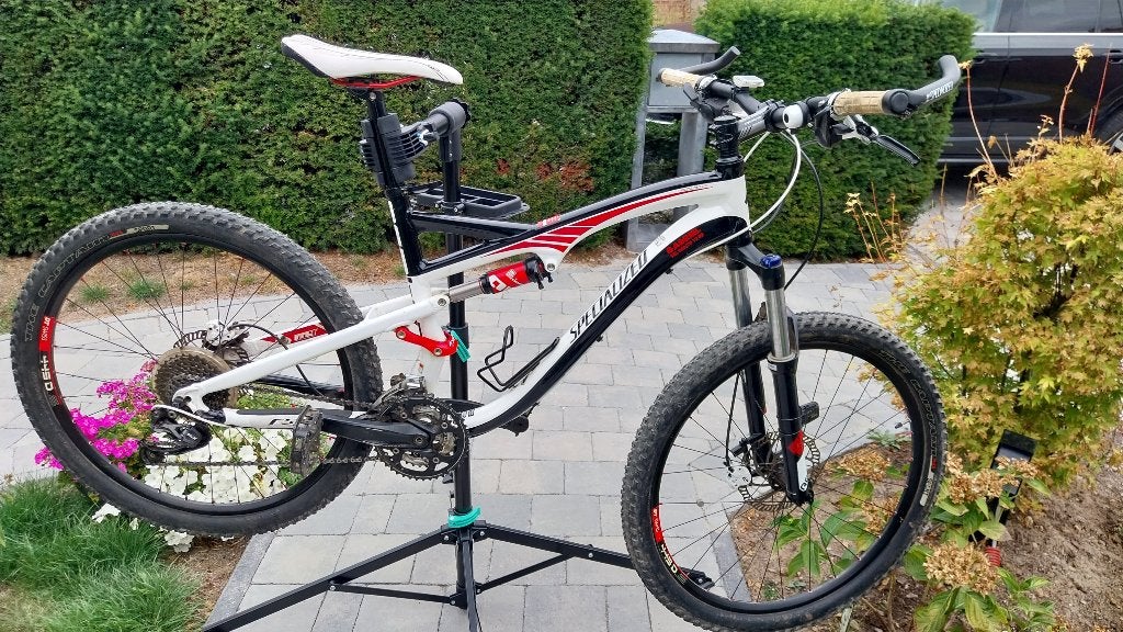 VTT Specialized en très bon état, Vélos & Vélomoteurs, Autres marques, Comme neuf, Enlèvement, VTT tout suspendu