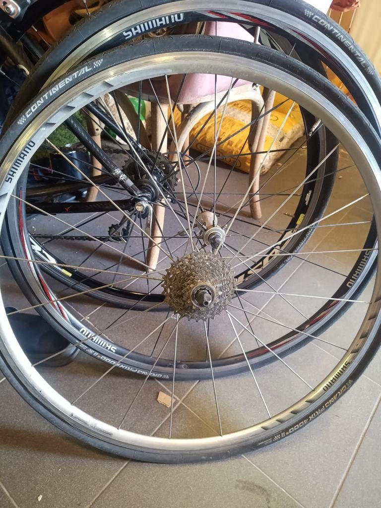 Paire de roues de vélo de course Shimano, Vélos & Vélomoteurs, Vélos Pièces, Enlèvement, Pneu