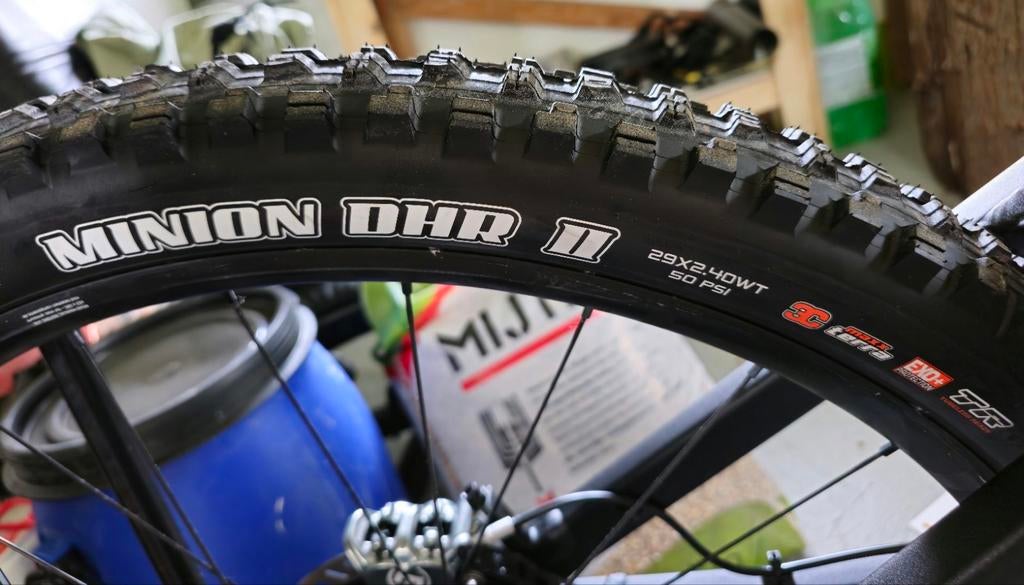 maxxis minion dhriI 3c en maxxis assagai NIEUW 29", Fietsen en Brommers, Fietsonderdelen, Ophalen of Verzenden