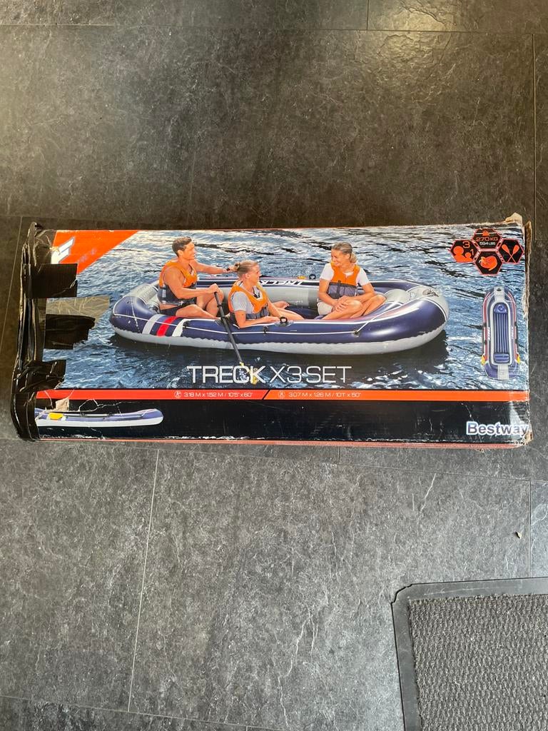 Bootje + reddingsvest 3 stuks, Ophalen, Zo goed als nieuw