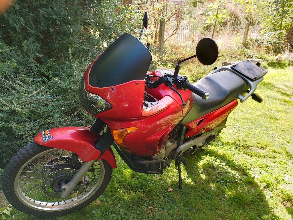 Recherché : Honda transalp 650, Particulier, Enduro