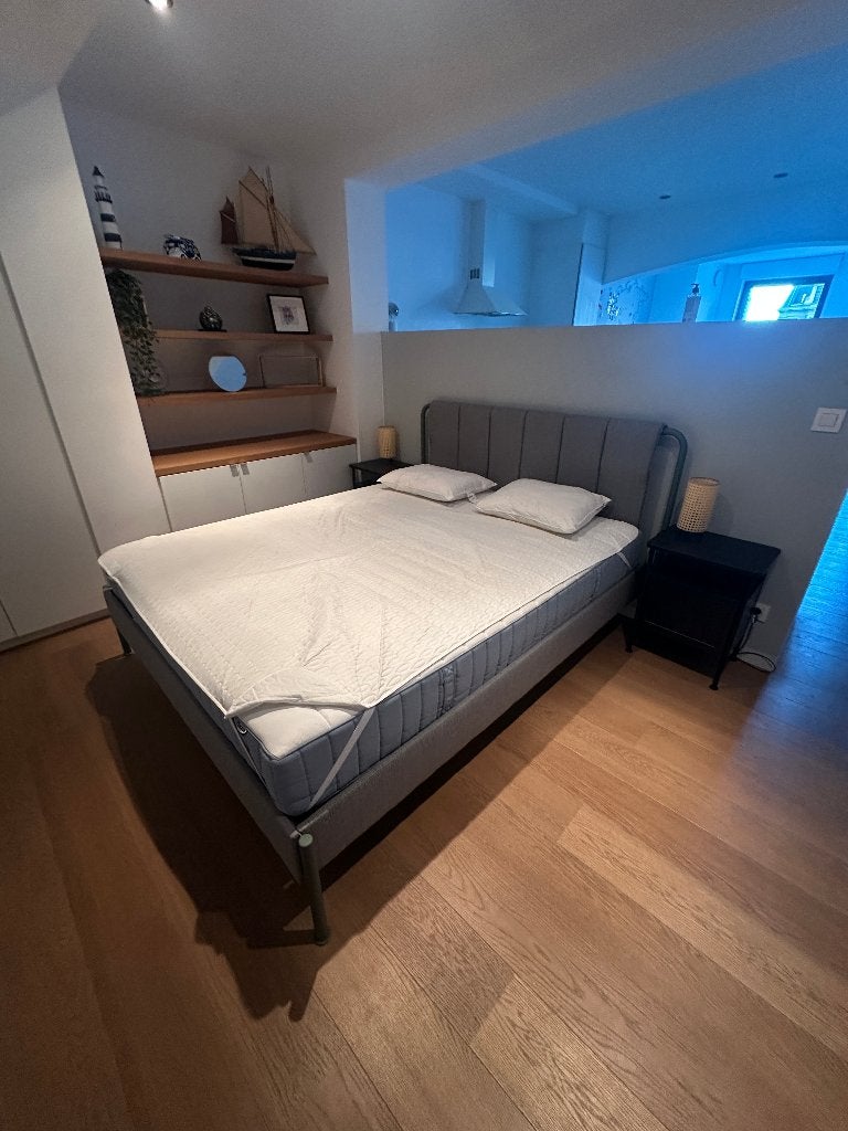 Bedframe - 160x200 - groengrijs, Ophalen, Tweepersoons, Zo goed als nieuw, 200 cm
