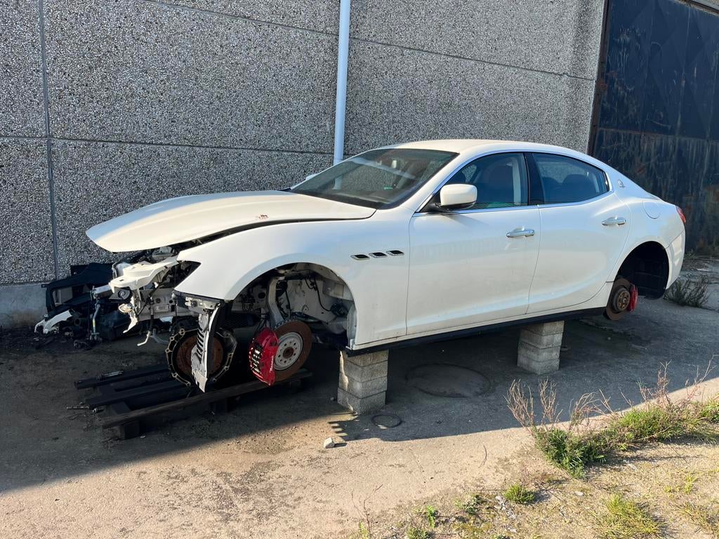 Maserti Ghibli 3.0 V6 TE KOOP VOOR ONDERDELEN, Auto's, Maserati, Automaat, Euro 6, Wit, Leder