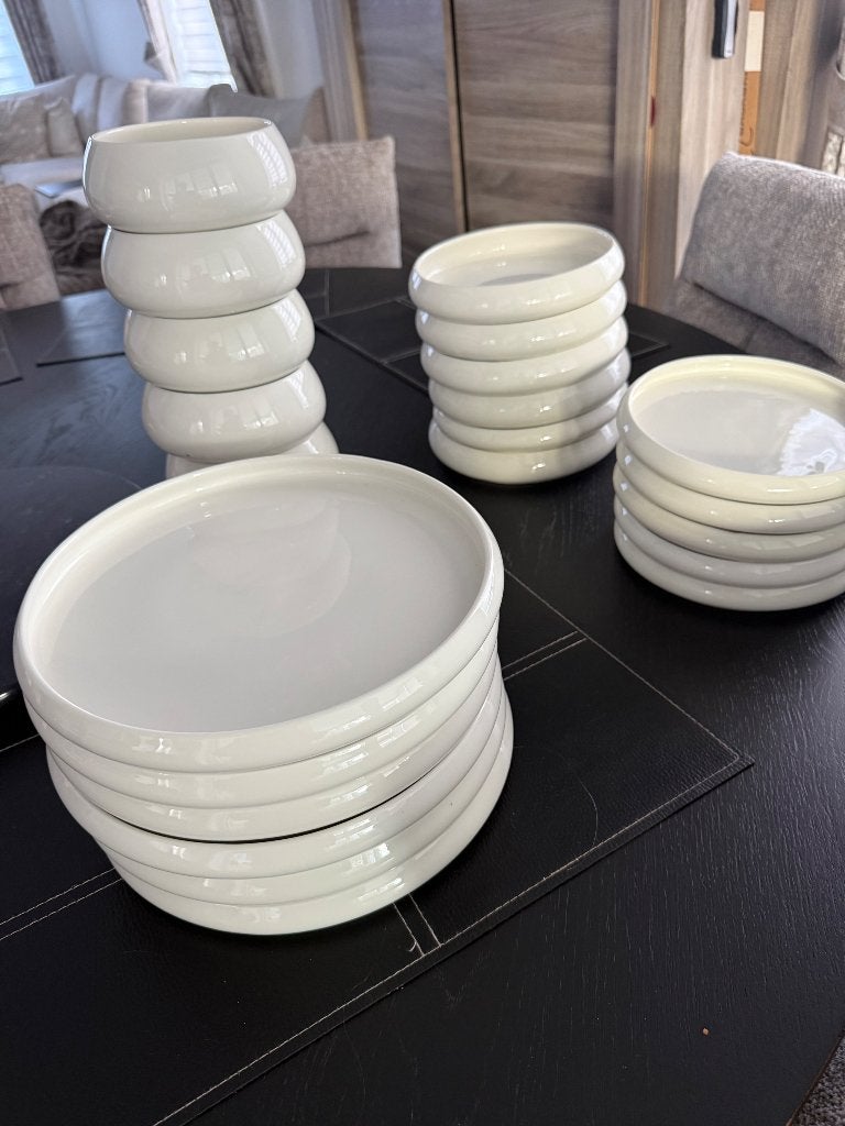 Prachtige Eetservies, Huis en Inrichting, Ophalen, Zo goed als nieuw, Aardewerk, Compleet servies