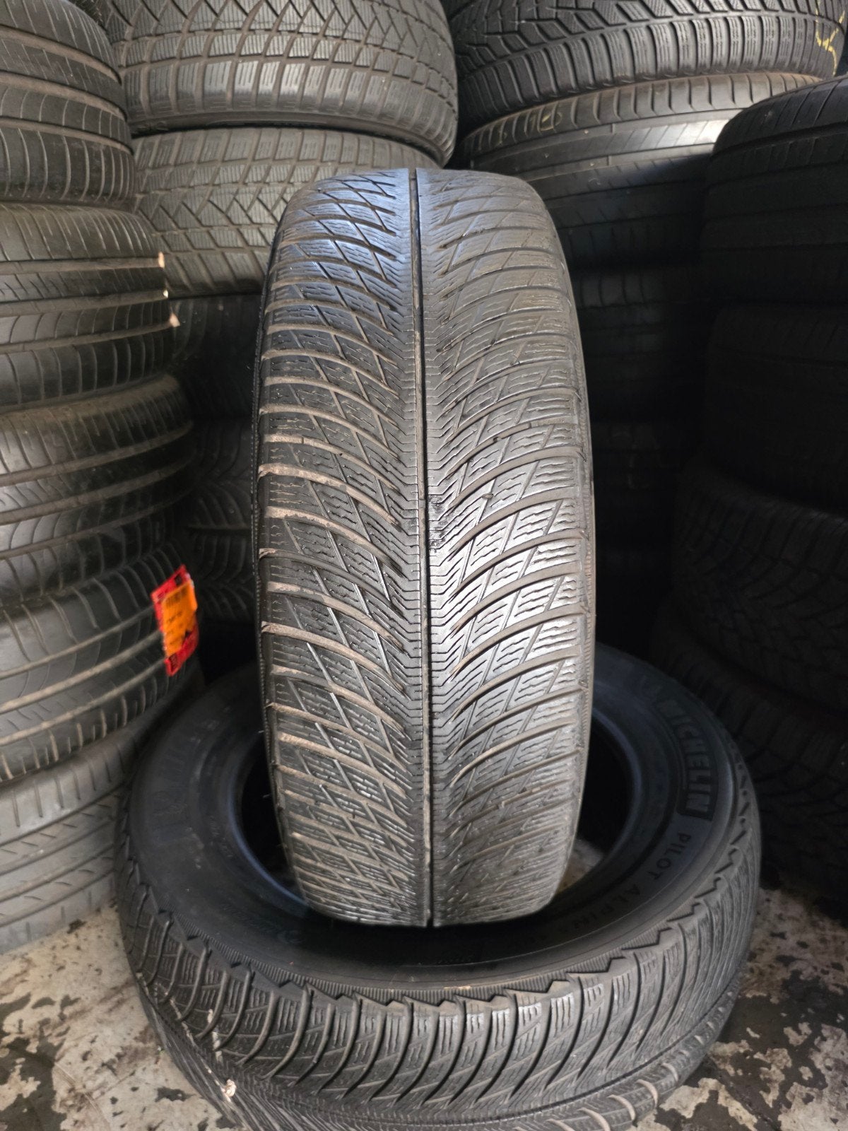 235 60 18 Michelin avec montage et équilibrage, Autos : Pièces & Accessoires, Enlèvement