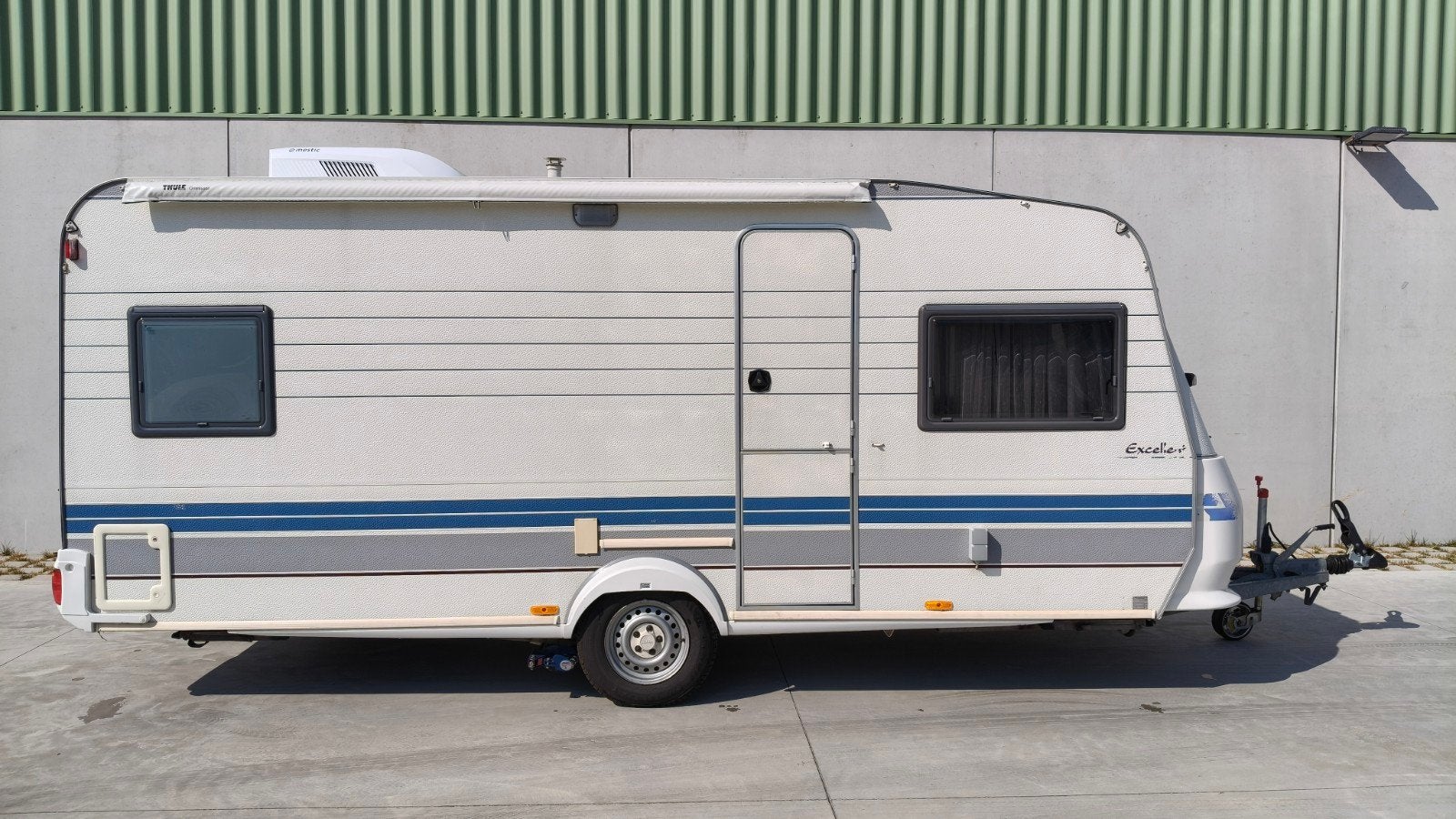 Hobby 495 met Mover, Luifel, Airco, Fietsdrager, ..., Caravans en Kamperen, Caravans, Particulier, Luifel, Hobby