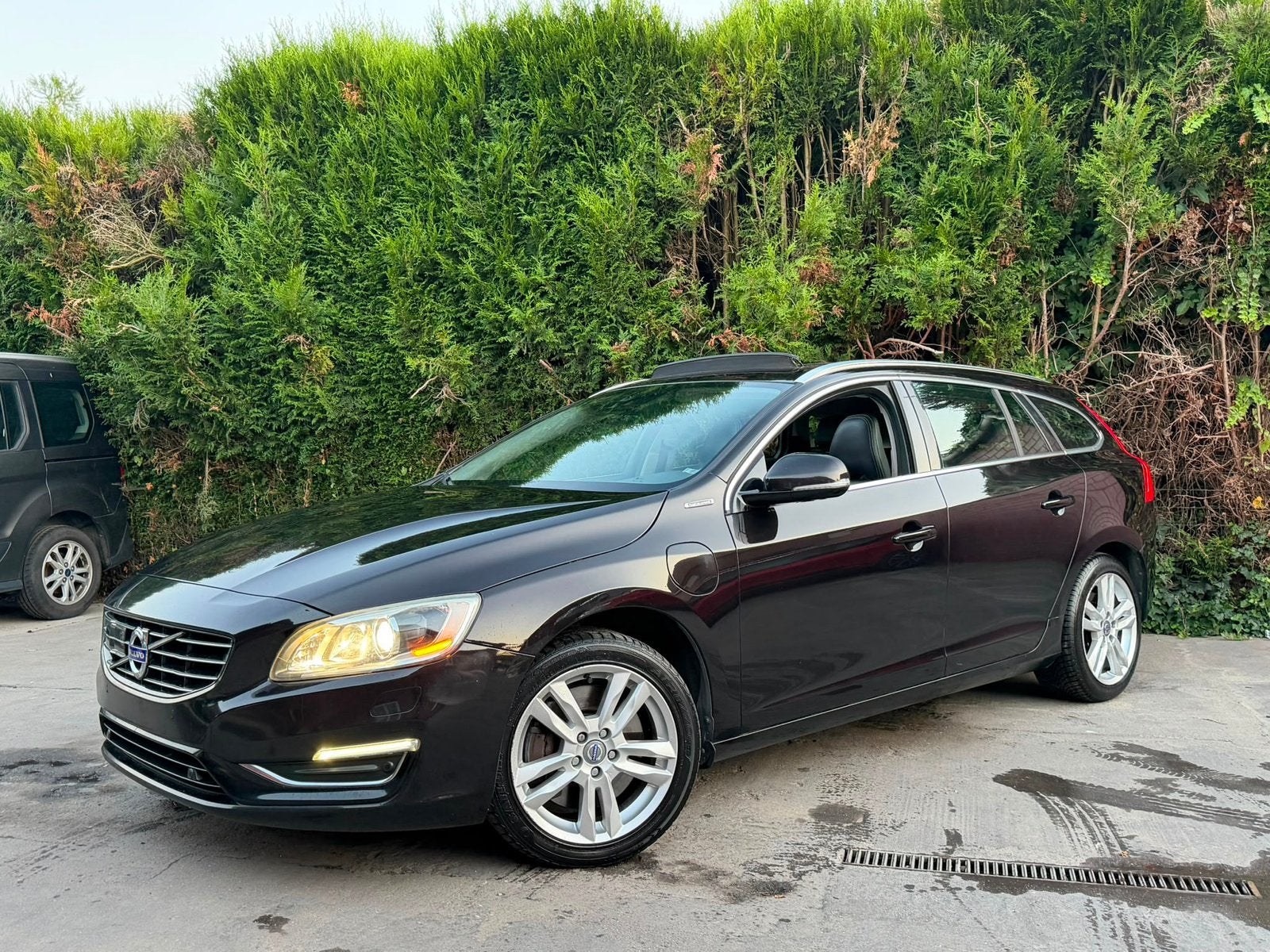 volvo v60 plug-in-hyribde automaat8800€ gekeurd voor verkoop, Auto's, Leder, Diesel, 5 deurs, Te koop